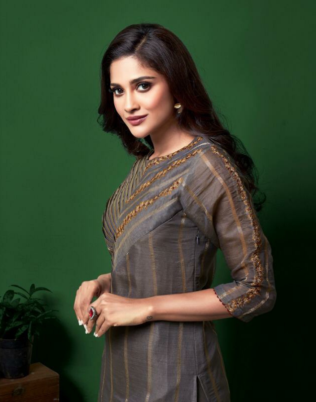 nitara firdaus catchy look  gown catalog