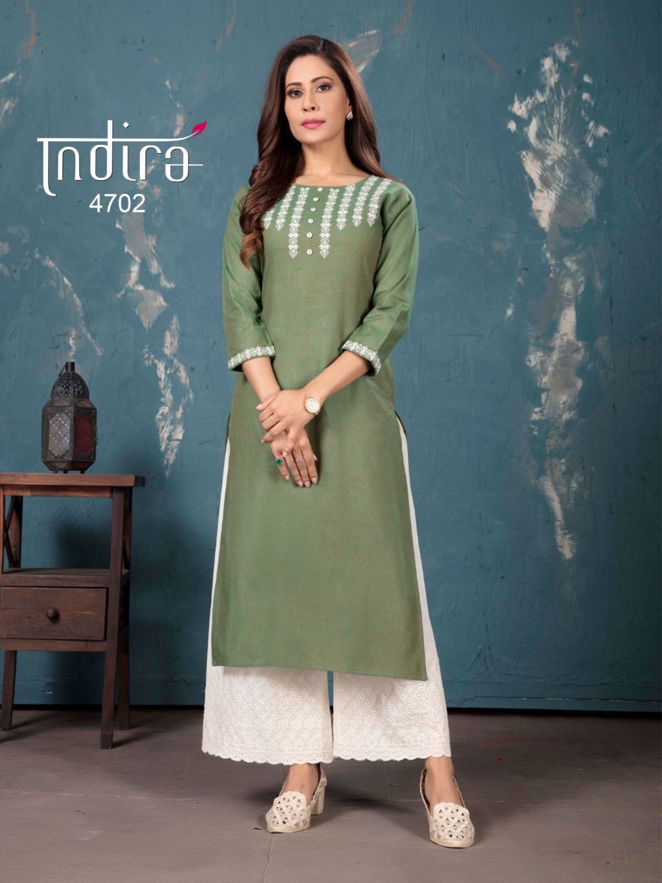 indira apparel gulberg  cotton classic trendy look kurti with bottom catalog