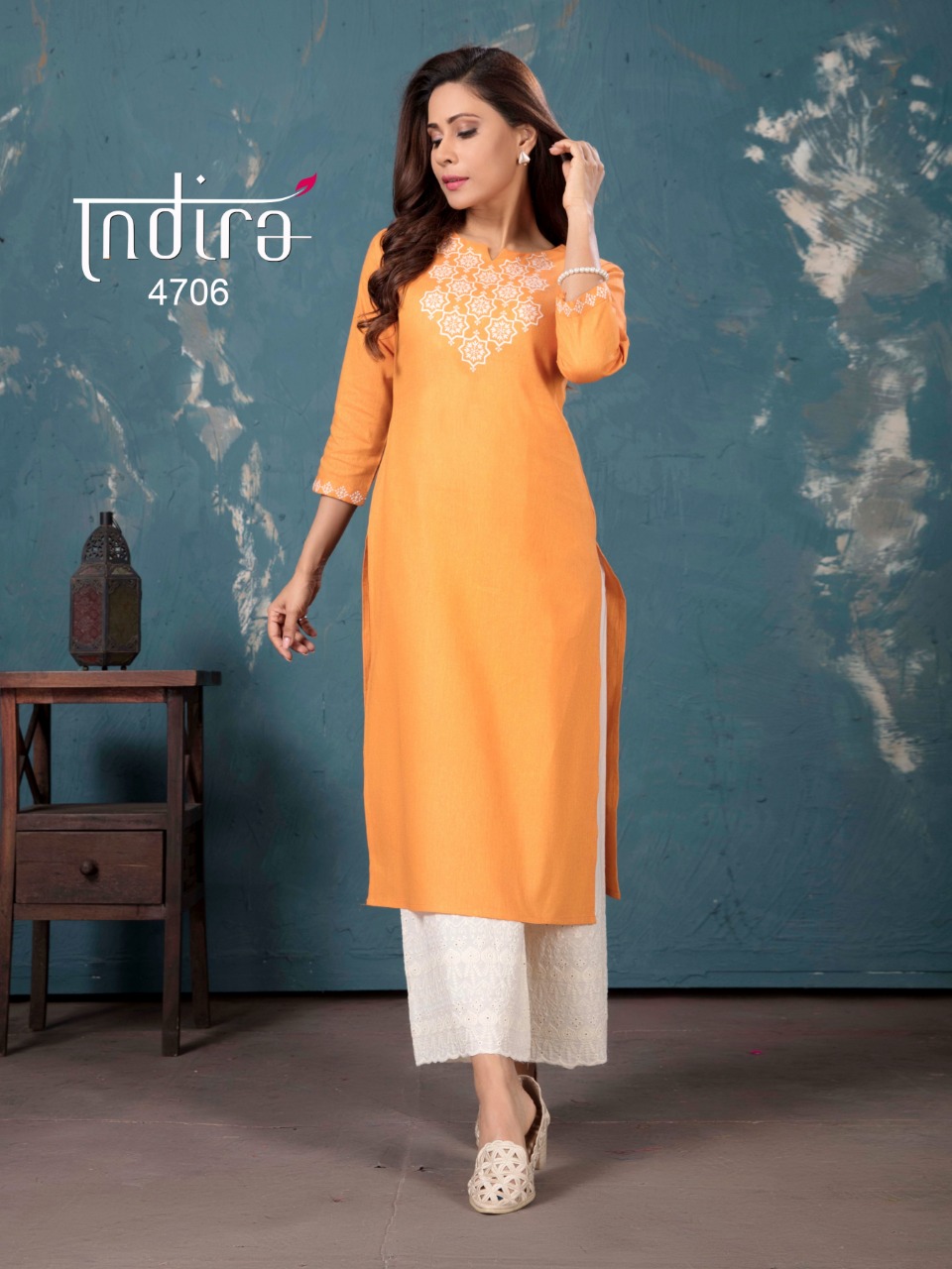 indira apparel gulberg  cotton classic trendy look kurti with bottom catalog