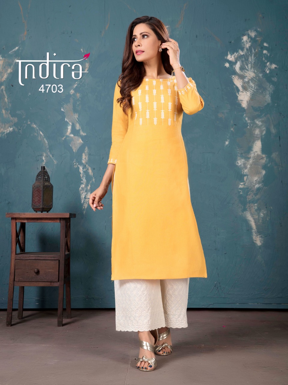 indira apparel gulberg  cotton classic trendy look kurti with bottom catalog