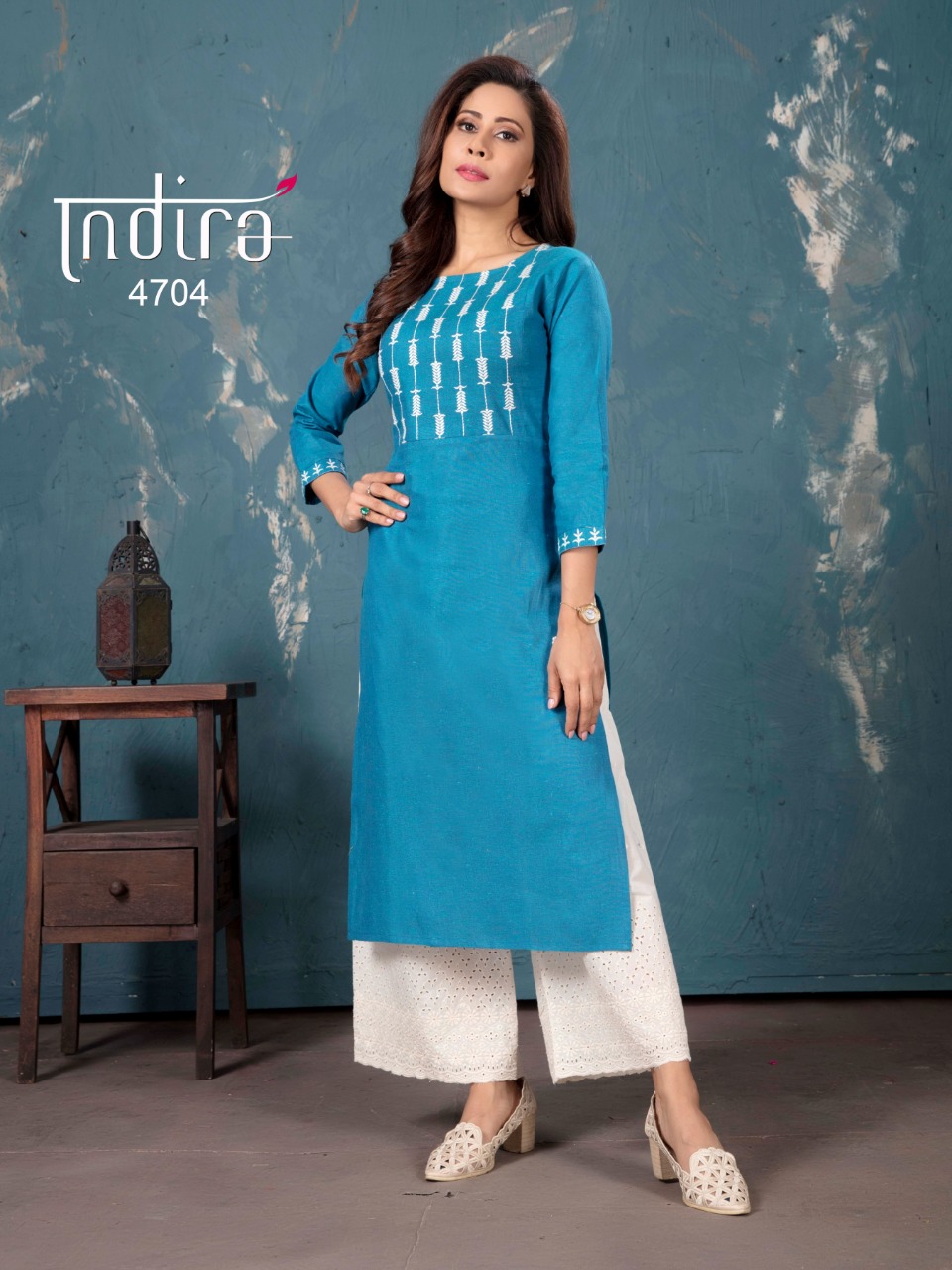 indira apparel gulberg  cotton classic trendy look kurti with bottom catalog