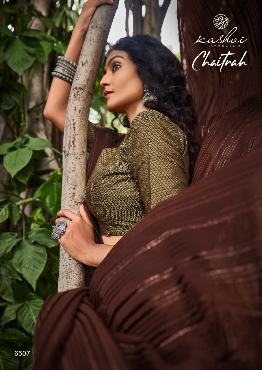 lt kashvi chaitrah Weightless attrective pattern saree catalog