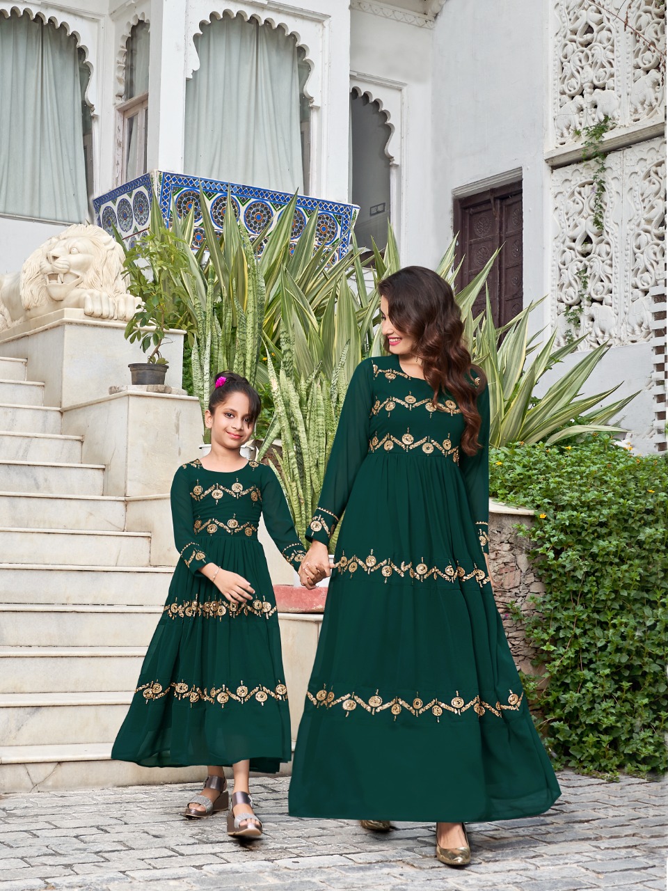 banwery me and mom vol 3 georgget graceful look combo gown catalog