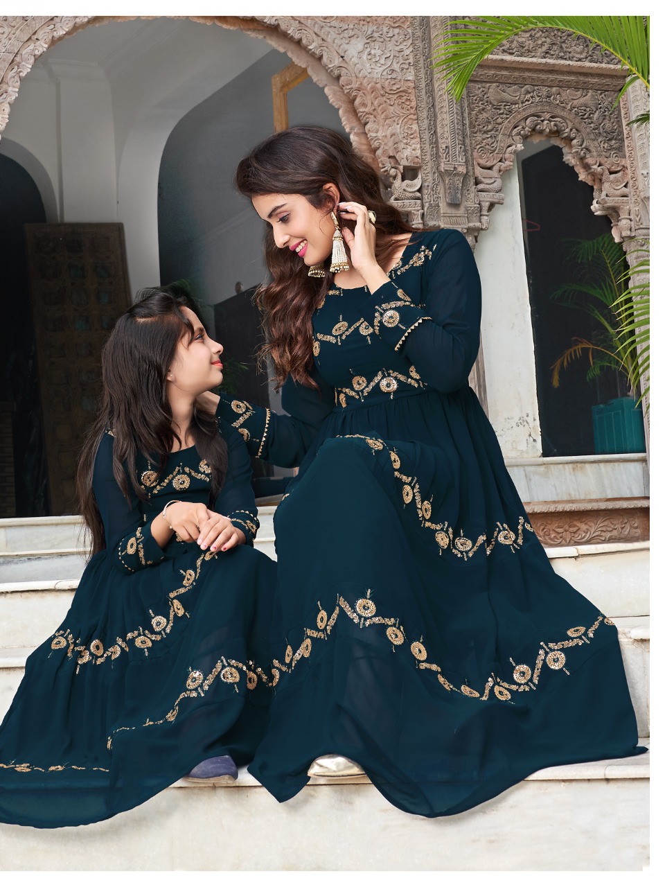 banwery me and mom vol 3 georgget graceful look combo gown catalog