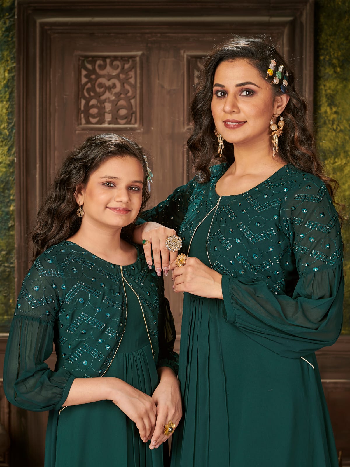 banwery fashion me and mom vol 4 georgette greceful look kurti catalog