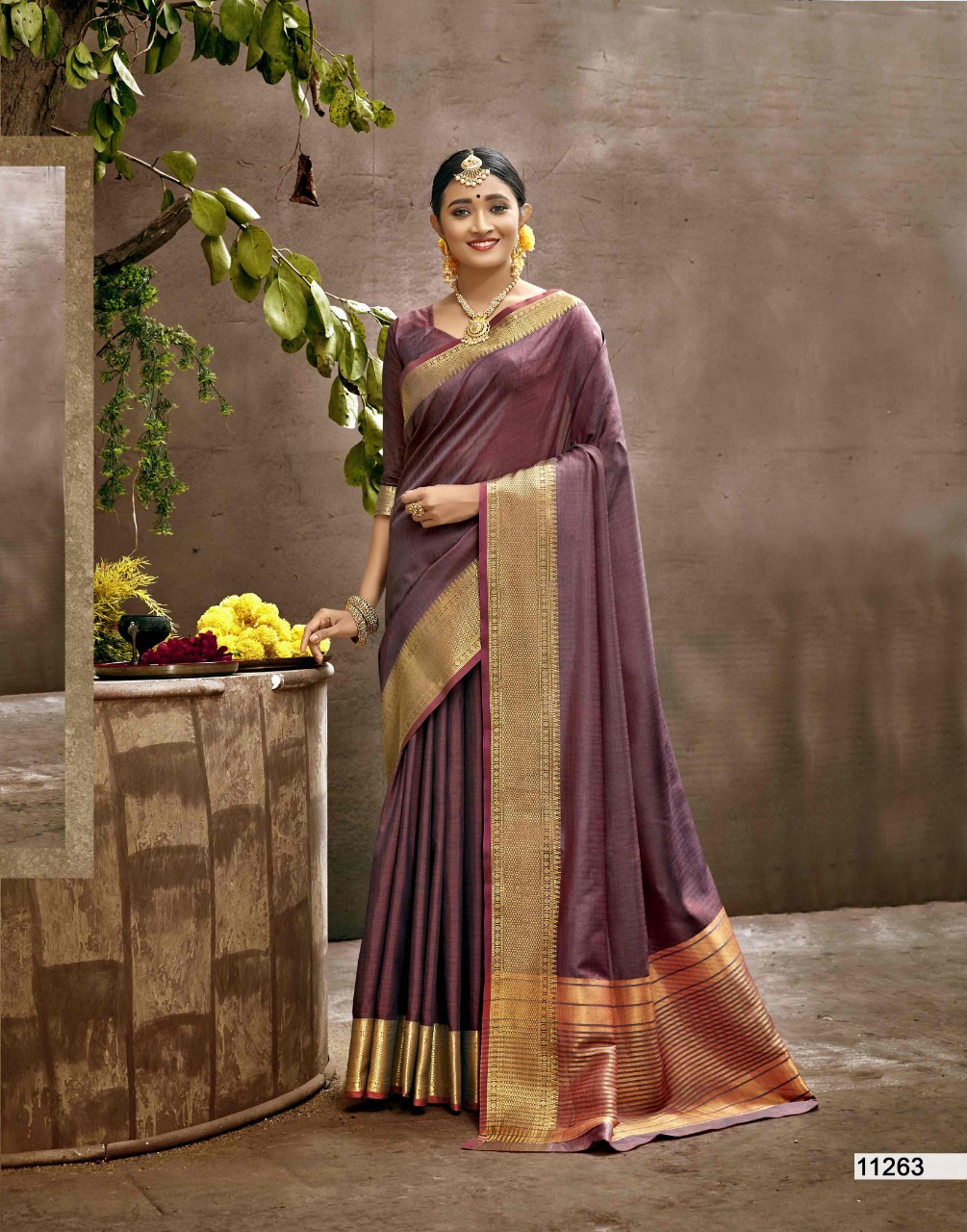 shakunt weaves aavahan silk gorgeous look saree catalog