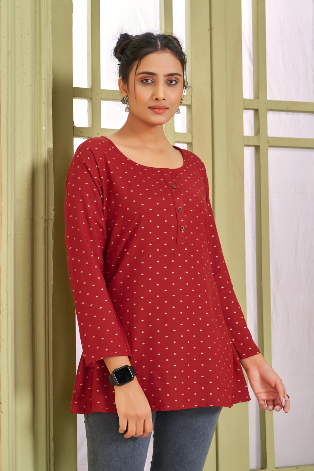 Banwery Fashion cherry rayon innovative look combo of Short Kurta with and Short Top catalog