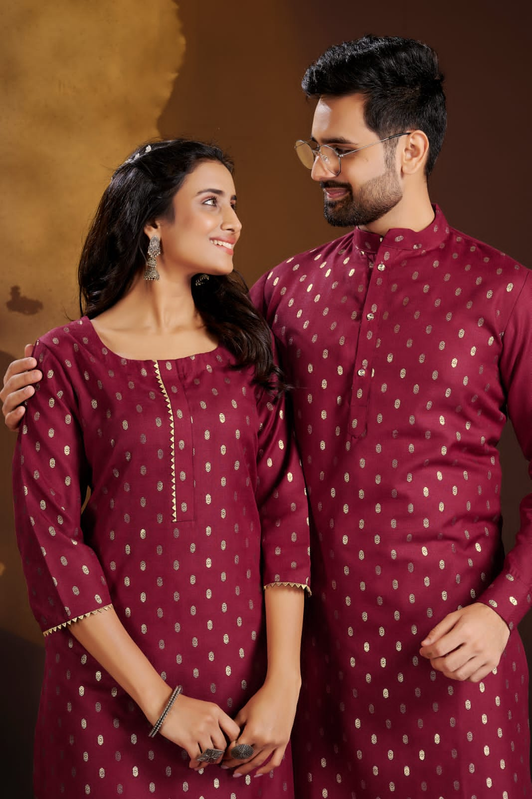 Banwery Fashion couple dream attrective look Kurta with Payjama and Kurti with Pants catalog