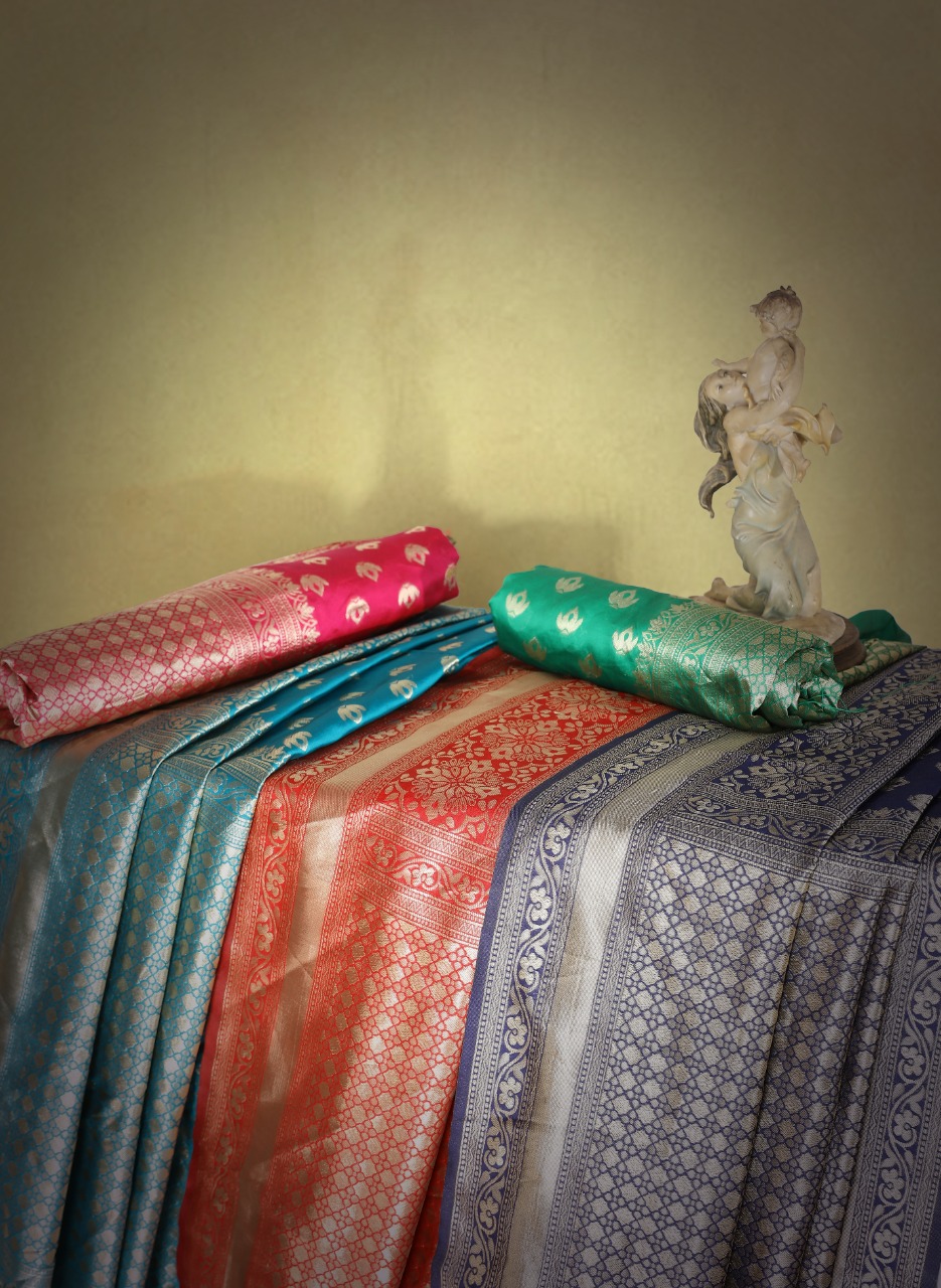 shakunt weaves padmarekha silk catchy look saree catalog