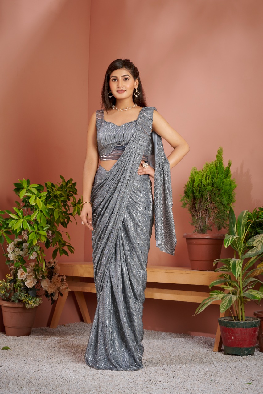 amoha trenza Design No 1015953 Bonding with spangles innovative style Saree catalog