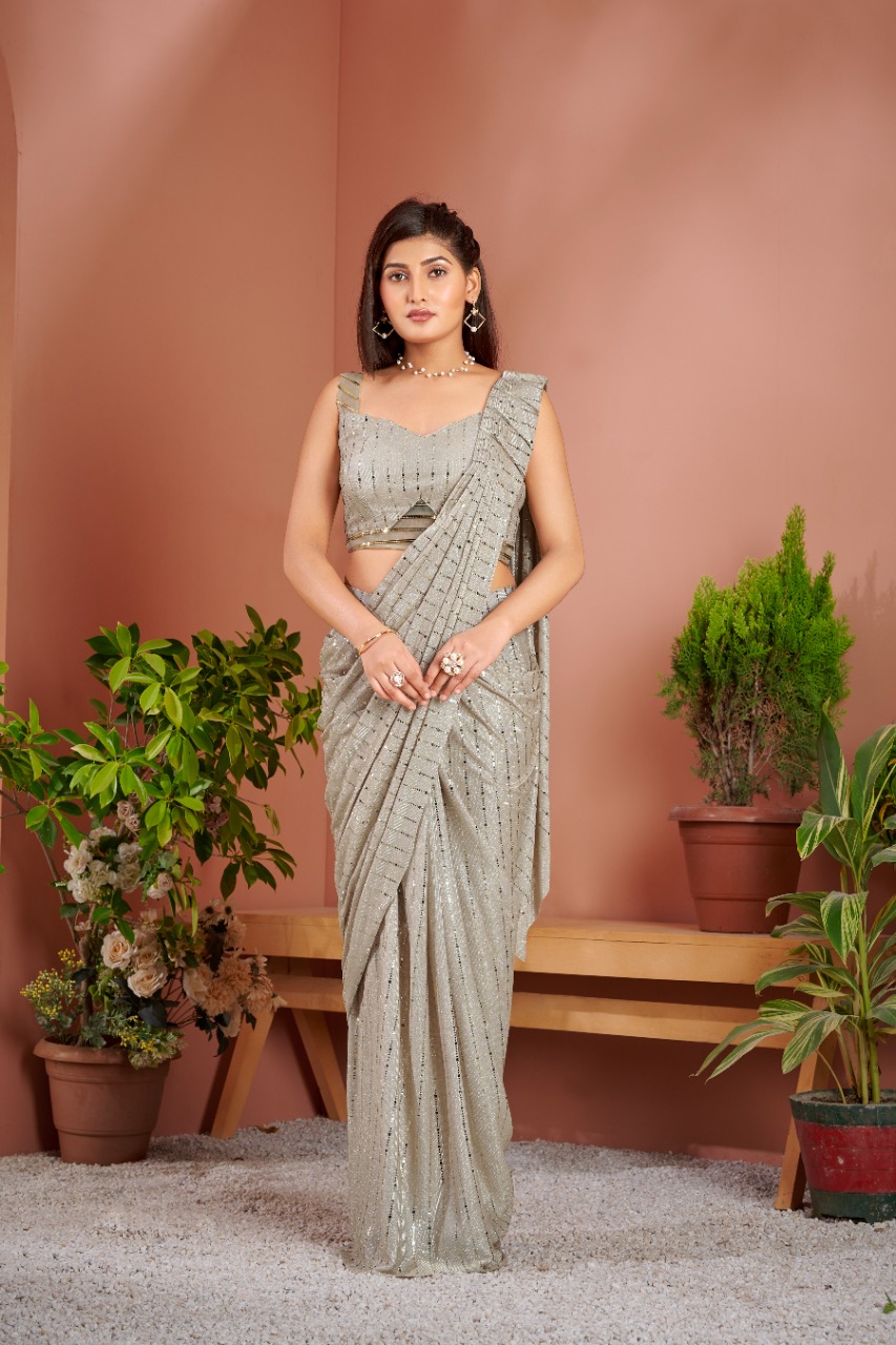 amoha trenza Design No 1015953 Bonding with spangles innovative style Saree catalog