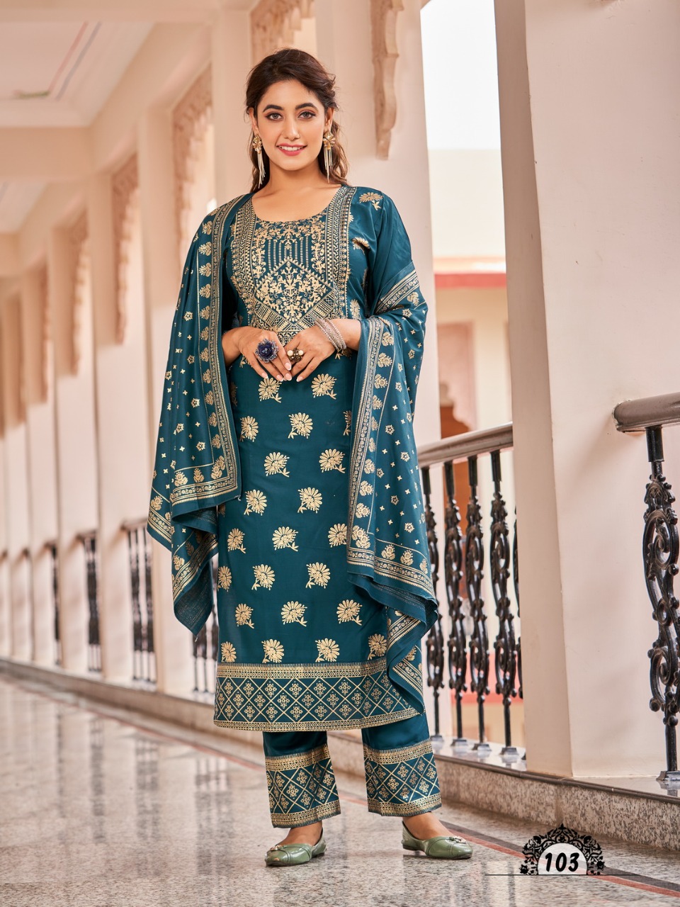 Banwery Fashion nykaa rayon decent look Kurti with Pant and dupatta catalog