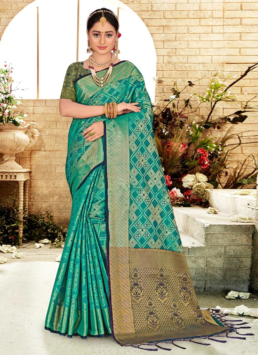 sangam print patni patola silk festive look saree catalog