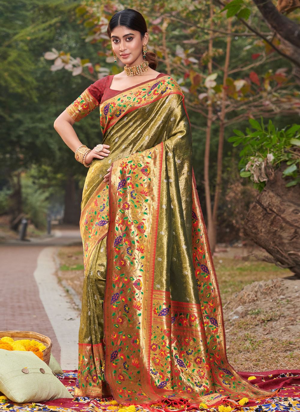 sangam print sonpari Paithani Silk elegant look saree catalog