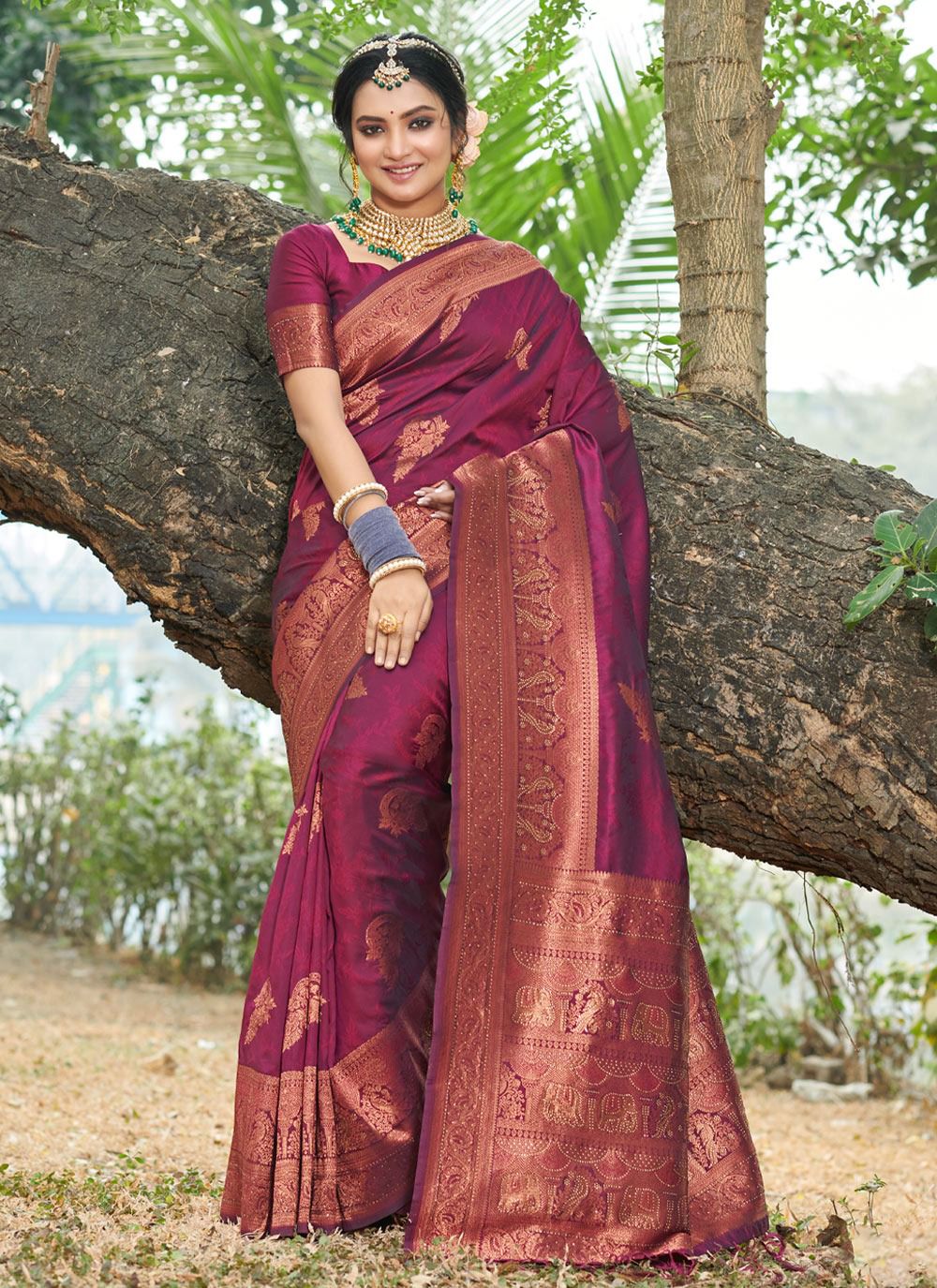 sangam print sungrace silk decent look saree catalog