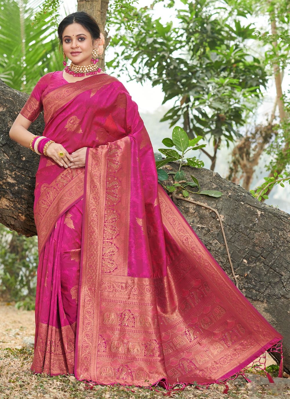 sangam print sungrace silk decent look saree catalog