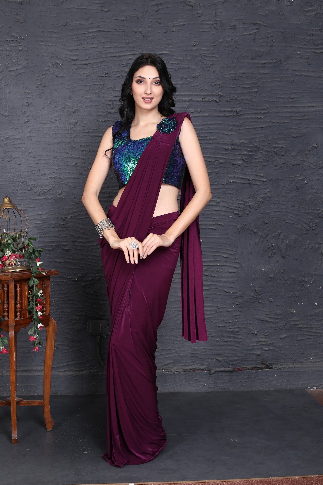 amoha tendz D No AT 107 Imported Fabric regal look saree catalog