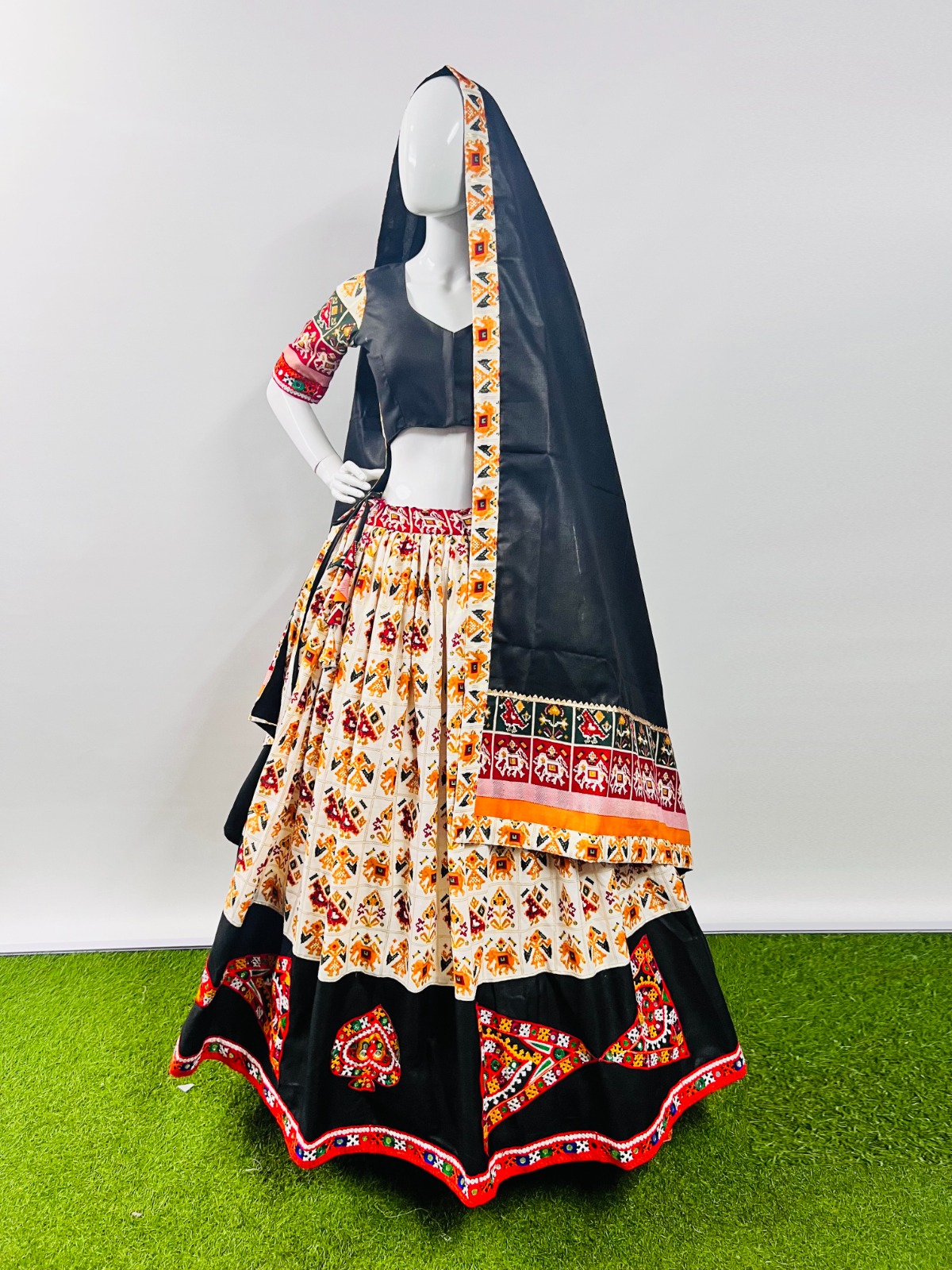 aawiya official awy 7038 cotton silk decent look lehenga single