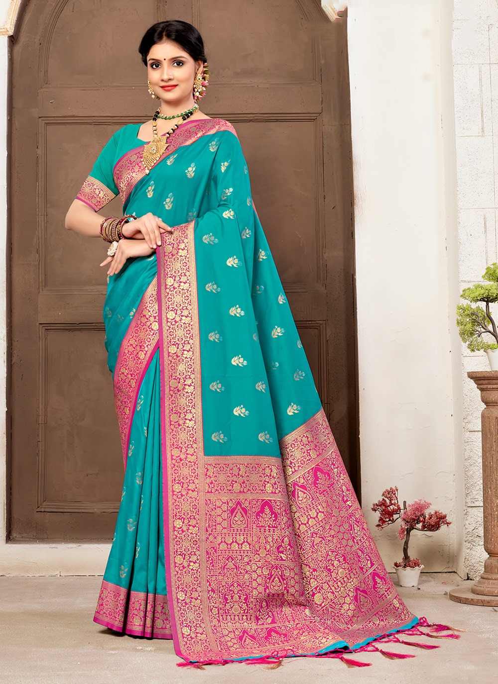 sangam print parampara banarsi silk elegant saree catalog