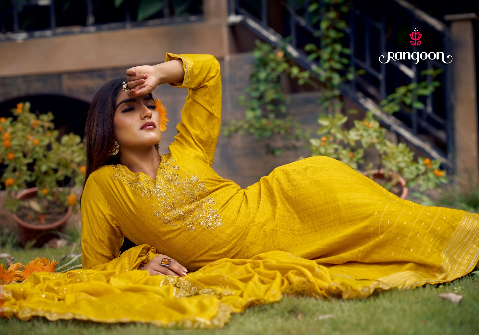 rangoon sukoon jaquard exclusive look kurti bottom with dupatta catalog