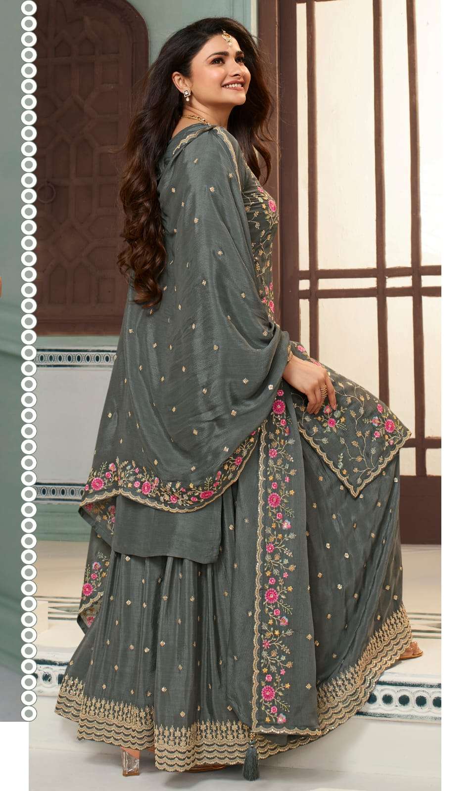 vinay fashion kuleesh avanti chinon jattrective look salwar suit catalog