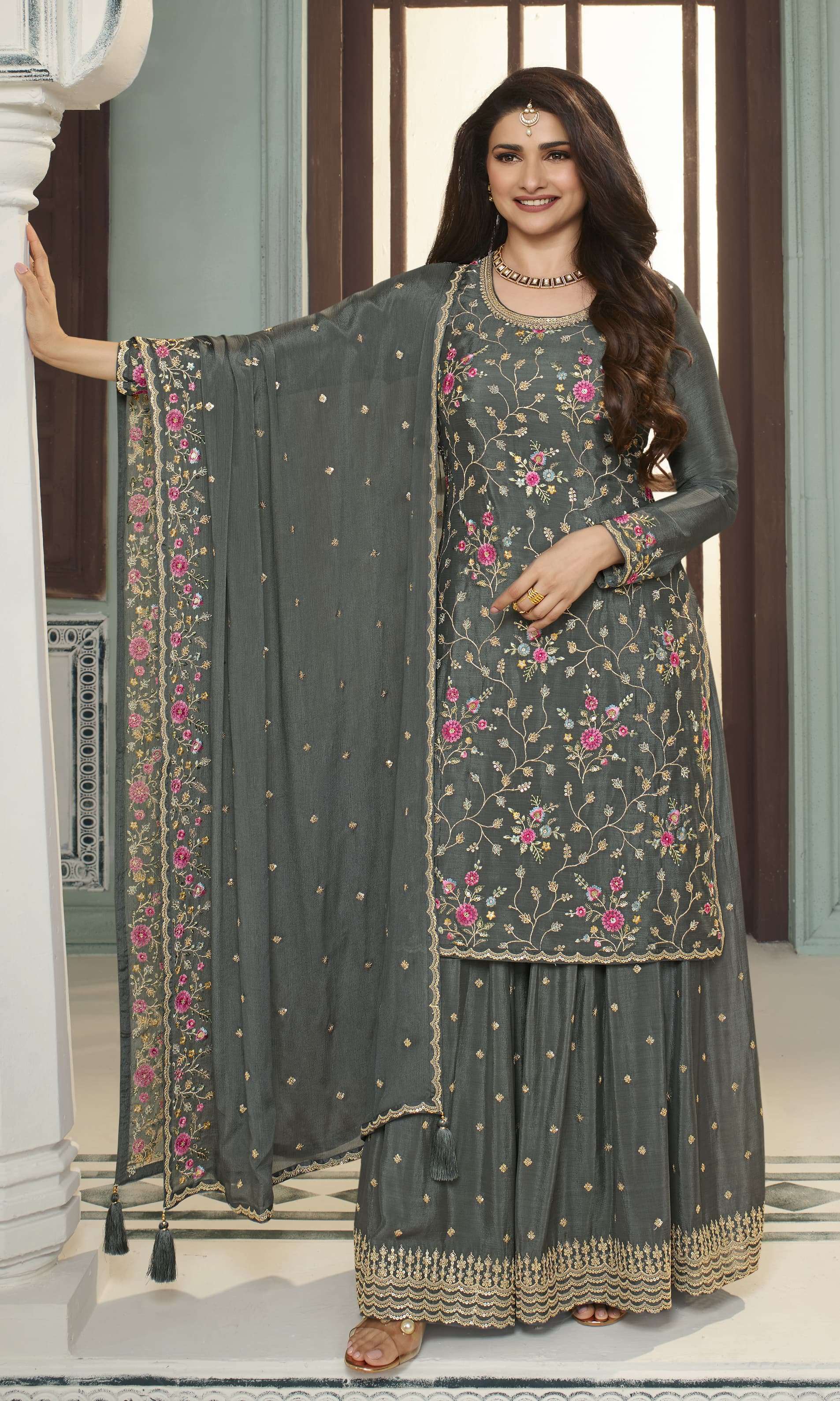 vinay fashion kuleesh avanti chinon jattrective look salwar suit catalog