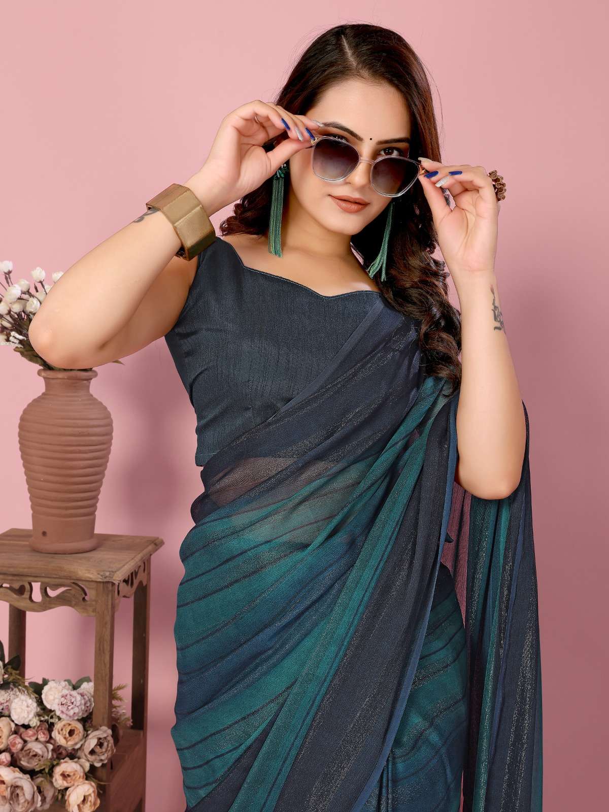 vivera Rangoli Zari patta catchy look saree single