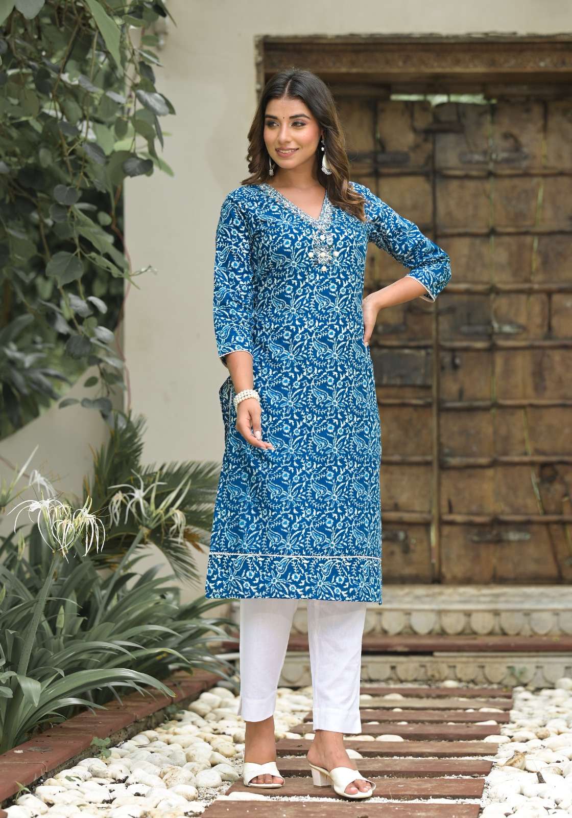 label khoj indigo cotton exclusive print kurti size set