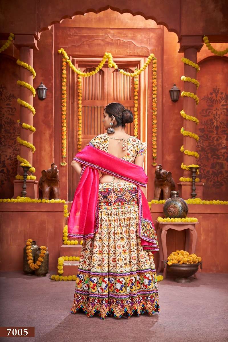 aawiya officeal Rajwadi Vol 04 cream cotton festive look lehenga single