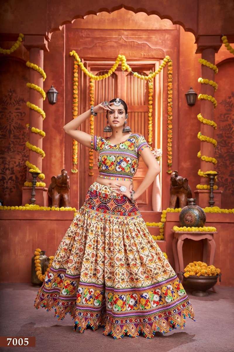 aawiya officeal Rajwadi Vol 04 cream cotton festive look lehenga single